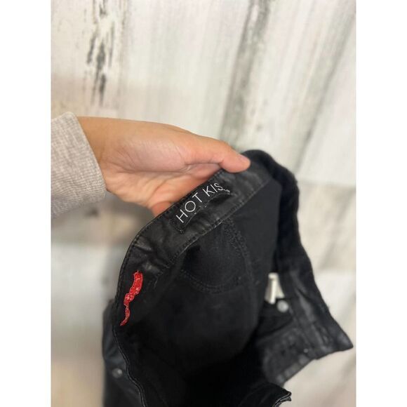 Black faux leather pants - Picture 8 of 9